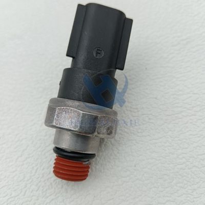 Αισθητήρας πίεσης πετρελαίου 6744-81-4010 Διακόπτης πίεσης για Komatsu PC200-8 PC210 PC220 PC240-8
